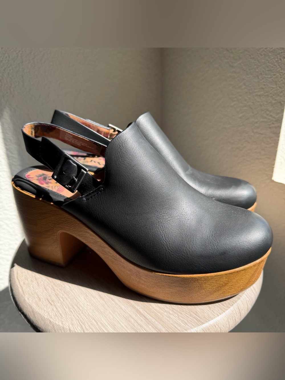 Kork-Ease Black Faux Leather Slingback Clogs with Faux Wood Platform Heel